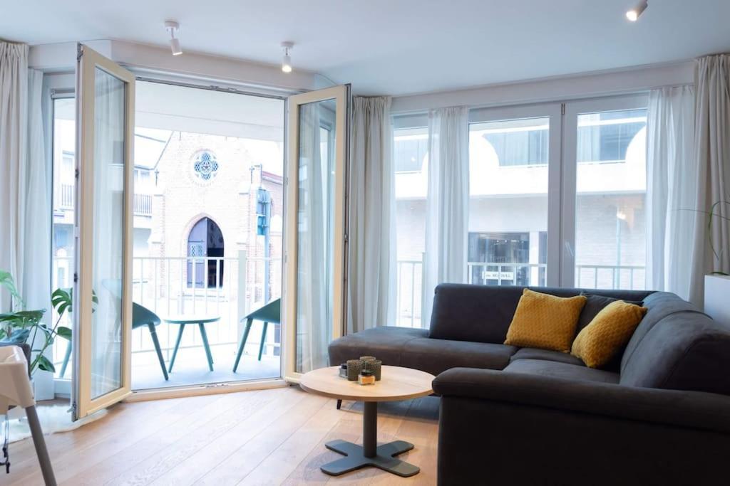 A Bien Venue - Modern Appartement, 50M Van Zee Knokke-Heist Buitenkant foto